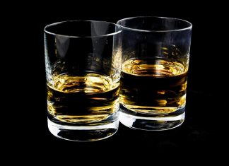 Glendronach – spróbuj nowych odmian alkoholu szklanka drink