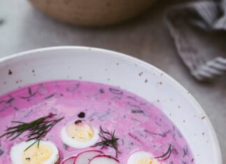 Chłodnik litewski z buraków – jak go przygotować, by smakował jak na Wileńszczyźnie? img 7842 rozowy chlodnik kefir jajko